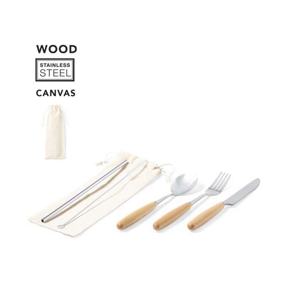 Set de cubiertos de 5 piezas fabricados en acero inox, con mango en madera natural. Incluye cuchara, tenedor, cuchillo, pajita reutilizable y cepillo limpiador para la pajita. Presentación en funda de algodón natural con cordón de cierre.