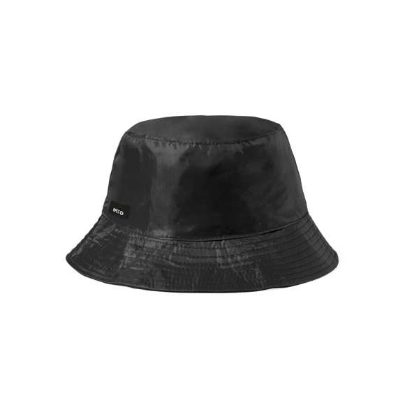 Gorro reversible tipo bob de alta calidad. Exterior fabricado en resistente poliéster RPET. Interior en suave y cálido polar fleece con tratamiento anti-pilling. Distintivo RPET en etiqueta exterior y disponible en variada gama de colores.El material RPET se elabora a partir de plástico reciclado, para así fomentar la reutilización de residuos plásticos y ayudar a la sostenibilidad del planeta.