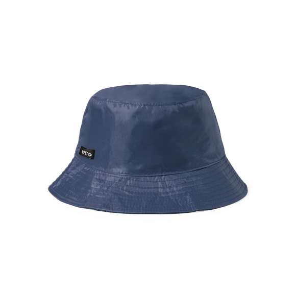 Gorro reversible tipo bob de alta calidad. Exterior fabricado en resistente poliéster RPET. Interior en suave y cálido polar fleece con tratamiento anti-pilling. Distintivo RPET en etiqueta exterior y disponible en variada gama de colores.El material RPET se elabora a partir de plástico reciclado, para así fomentar la reutilización de residuos plásticos y ayudar a la sostenibilidad del planeta.