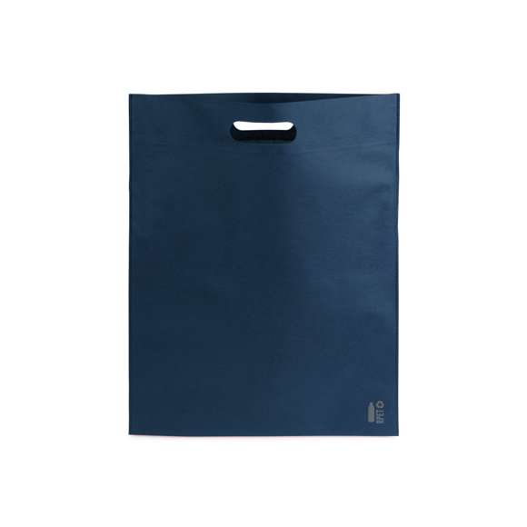 Bolsa de línea nature fabricada non-woven RPET de 70g/m2. De acabado termosellado y con asas troqueladas. Disponible en variada gama de colores, con distintivo RPET en esquina inferior derecha. Resistencia hasta 3 kg de peso.El material RPET se elabora a partir de plástico reciclado, para así fomentar la reutilización de residuos plásticos y ayudar a la sostenibilidad del planeta.