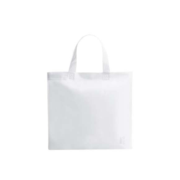 Bolsa de línea nature fabricada non-woven RPET de 70g/m2. De acabado termosellado y con asas cortas reforzadas (36 x 3 cm). Disponible en variada gama de colores, con distintivo RPET en esquina inferior derecha. Resistencia hasta 6 kg de peso.El material RPET se elabora a partir de plástico reciclado, para así fomentar la reutilización de residuos plásticos y ayudar a la sostenibilidad del planeta.