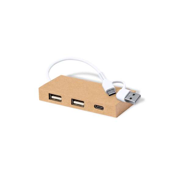 Puerto USB 2.0 fabricado en cartón reciclado. Incluye puerto Tipo C y 2 puertos USB, con entrada dual USB/Tipo C. Presentado en caja individual de diseño kraft.Fabricado conforme a estándares RoHS, con sistema de bloqueo para evitar cortocircuitos.
