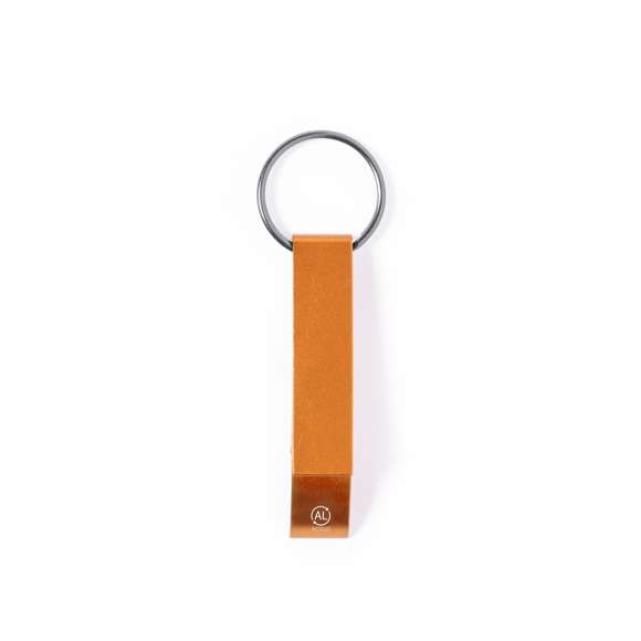 Llavero abridor en aluminio reciclado. Con accesorio para apertura de latas y especialmente diseñado para marcaje en láser. Disponible en variada gama de colores metalizados, con distintivo aluminio reciclado. El aluminio reciclado es un material con posibilidades de reciclaje casi infinitas, sin perder sus propiedades originales y consumiendo menos energía en este proceso.