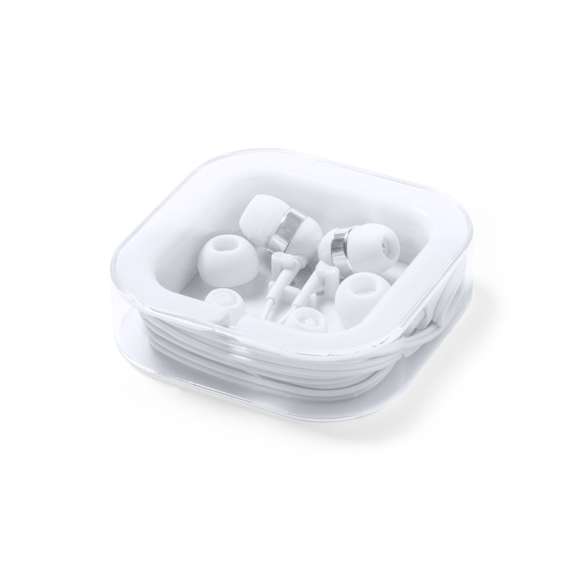 Prácticos y confortables auriculares intraurales con conexión Tipo C. En acabado blanco y con detalles en cromado, incluidos 3 pares de almohadillas para adaptarse a todos los oídos. Presentados en práctico estuche a juego con enrollacables y tapa transparente.