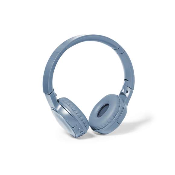 Auriculares plegables de diadema con conexión Bluetooth® 5.0, con cuerpo y almohadillas a juego, disponibles en variada gama de colores. Panel de control integrado en el auricular, función manos libres y radio FM  con ranura para tarjetas micro SD y entrada de línea mediante conexión jack de 3,5 mm. Recargables mediante cable USB -incluido- y con batería integrada de 200mAh. Almohadillas en suave polipiel con interior a juego y presentados caja individual de diseño kraft.