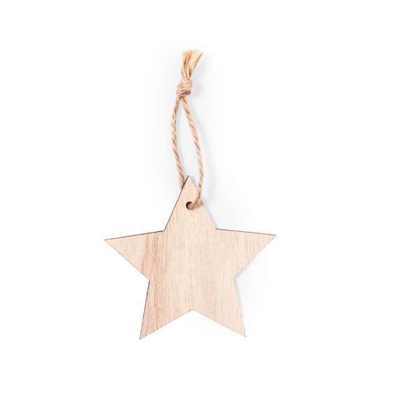 Elegante y moderno adorno navideño en suave madera natural. Incluye accesorio para colgar en yute natural y está disponible en cuatro diseños: Copo de Nieve, Bolsa de Navidad, Árbol y Estrella. Presentado en bolsa individual reciclada.Elaborado con elementos vegetales para así fomentar la utilización de materias primas naturales y reducir las emisiones contaminantes.