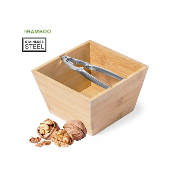 Práctico set cascanueces. Contenido: Bowl fabricado en bambú natural, con 1,4 l de capacidad. Cascanueces de acero inoxidable, con diseño ergonómico que permite romper la cáscara de manera rápida y sencilla, manteniendo el fruto intacto. Presentación individual en caja de diseño kraft.