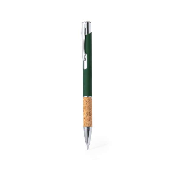 Elegante bolígrafo de línea nature y mecanismo pulsador. Cuerpo en resistente aluminio de acabado goma y empuñadura en corcho, con la caña en una amplia gama de distintivos colores. Clip metálico, con pulsador retráctil y en tinta azul. Presentado en bolsa individual reciclada.Elaborado con elementos vegetales para así fomentar la utilización de materias primas naturales y reducir las emisiones contaminantes.