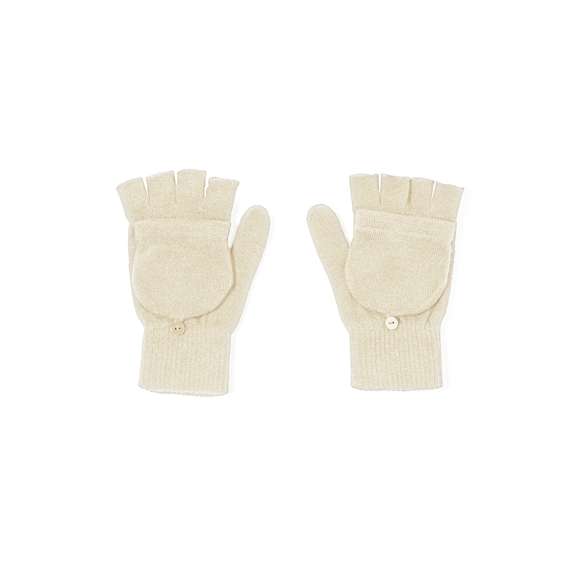Práctico par de guantes fabricados en cálido y suave acrílico. Con solapa plegable para convertirlos en manoplas, ideales para protegerse del frío manteniendo una buena manejabilidad. Talla única adulto. Presentados en bolsa individual reciclada.