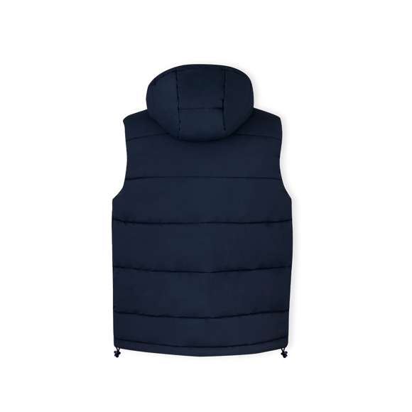 Chaleco con capucha, en cálido y suave material 100% poliéster. En material ligero, resistente al viento y al agua. Diseño de elegante construcción horizontal y acolchado, con capucha fija integrada. Doble cierre frontal de cremallera y corchetes. Bolsillos laterales con tiradores a juego y cordón ajustable en dobladillo. Disponible en tallas XS, S, M, L, XL, XXL.