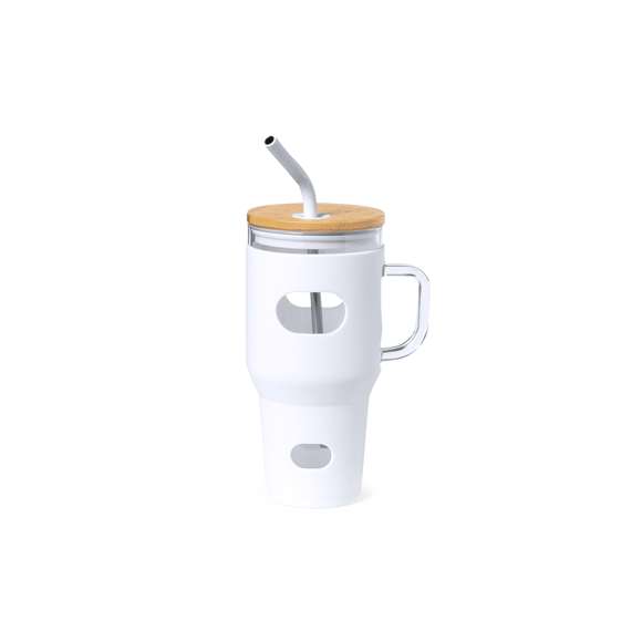 Tarro de gran capacidad (1,1 l) con cuerpo fabricado en resistente cristal, que ofrece una resistencia y durabilidad excepcionales, alargando su vida útil y pudiendo ser reutilizado infinidad de veces. Incluye asa para cómodo transporte y funda protectora en suave silicona. Tapa en bambú a presión, con orificio para pajita, y pajita reutilizable de acero inoxidable, con la punta recubierta en silicona para disfrutar de las bebidas de manera cómoda y segura.Presentado en caja individual de diseño kraft.
