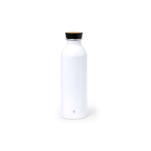 Bidón de 550 ml de capacidad. Fabricado en elegante y sostenible aluminio reciclado. De acabado satinado, incluye original tapón a rosca con detalle de bambú y libre de BPA. Con distintivo Aluminio Reciclado. Presentado en caja de diseño kraft y en bolsa individual reciclada.El aluminio reciclado es un material con posibilidades de reciclaje casi infinitas, sin perder sus propiedades originales y consumiendo menos energía en este proceso.