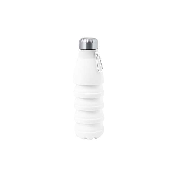 Bidón plegable de 550 ml de capacidad. Fabricado en silicona de alta calidad con tapón de acero inoxidable. Con cuerpo flexible de acabado mate, este bidón puede ser plegado para un cómodo y sencillo almacenamiento. Incluye mosquetón para fácil transporte. Libre de BPA. Es ideal para tener en tu escritorio, mesa o en cualquier superficie donde disfrutar tranquilamente de tu bebida favorita. Medidas plegado: Ø7,1 cm x 16,9 cm de alto. Medidas desplegado Ø7,1 cm hasta 24,8 cm de alto.