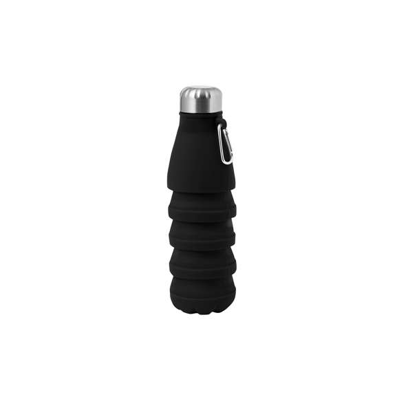 Bidón plegable de 550 ml de capacidad. Fabricado en silicona de alta calidad con tapón de acero inoxidable. Con cuerpo flexible de acabado mate, este bidón puede ser plegado para un cómodo y sencillo almacenamiento. Incluye mosquetón para fácil transporte. Libre de BPA. Es ideal para tener en tu escritorio, mesa o en cualquier superficie donde disfrutar tranquilamente de tu bebida favorita. Medidas plegado: Ø7,1 cm x 16,9 cm de alto. Medidas desplegado Ø7,1 cm hasta 24,8 cm de alto.