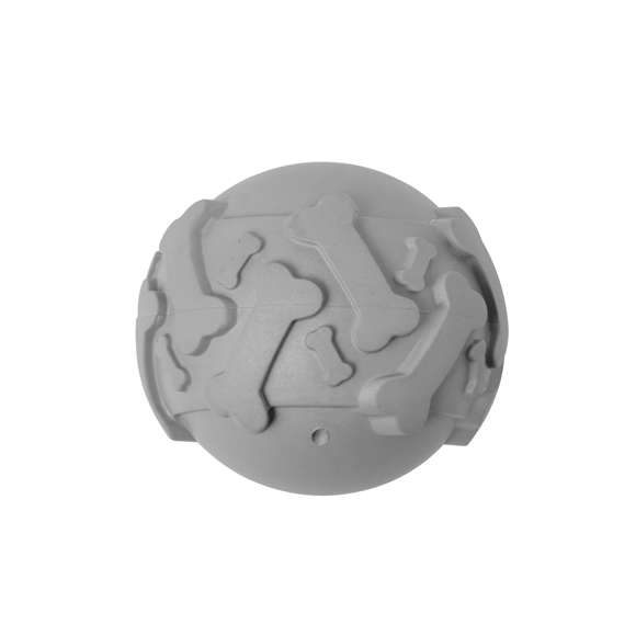 Divertida pelota para mascotas en resistente goma. Ofrece horas de entretenimiento duradero, con original relieve de huesos que añaden textura y estimulan el juego. Disponible en una gama de vivos colores. Presentada individualmente en bolsa de papel reciclada.