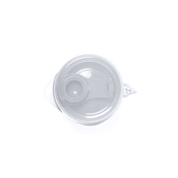 Práctico set de mascotas fabricado en resistente ABS. Con dos compartimentos separados de 330 ml y 280 ml, con tapón de rosca para mayor seguridad y dosificadores incluidos. Además, cuenta con dos tapaderas para usar como cuenco. Presentado individualmente en caja de diseño kraft.