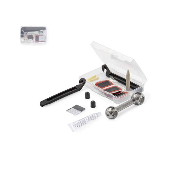 Kit de reparación para bicicleta con 15 accesorios. Fácil de llevar gracias a su reducido tamaño, permitiéndote realizar reparaciones de pinchazos en cualquier lugar. Incluye:2 llaves de desmontaje Una llave para tuercas Tubo de pegamento Cera para marcar Dos tubos de goma Lija de metal Dos tapones 5 parches