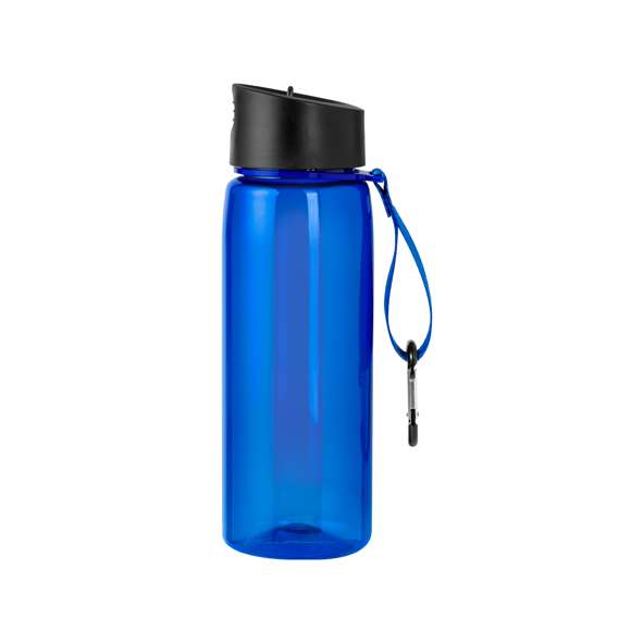 Bidón de 800 ml fabricado en resistente RPET y cuerpo de acabado transparente en variada gama de colores. Tapón negro de rosca, con dosificador y dosificador plegable. Con cinta de transporte a juego y mosquetón metálico para un cómodo transporte. Disponible en variada gama de colores.El material RPET se elabora a partir de plástico reciclado, para así fomentar la reutilización de residuos plásticos y ayudar a la sostenibilidad del planeta.