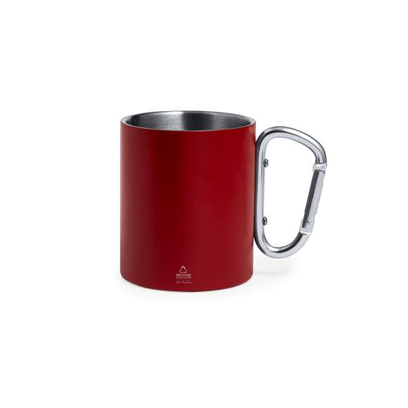 Taza doble pared en Acero Inox Reciclado de 300 ml. Con asa en forma de mosquetón para fácil transporte y cuerpo en variados colores mate. Presentada en caja de diseño kraft.El acero es uno de los materiales más demandados y que puede encontrarse casi en todas partes, desde productos de uso diario a grandes construcciones. Con innumerables propiedades, entre las que cabe destacar la durabilidad y su alto grado de reutilización, convirtiéndolo en una alternativa muy valorada en soluciones de sostenibilidad. Debidamente tratado, permite obtener nuevos recursos de infinita utilización.