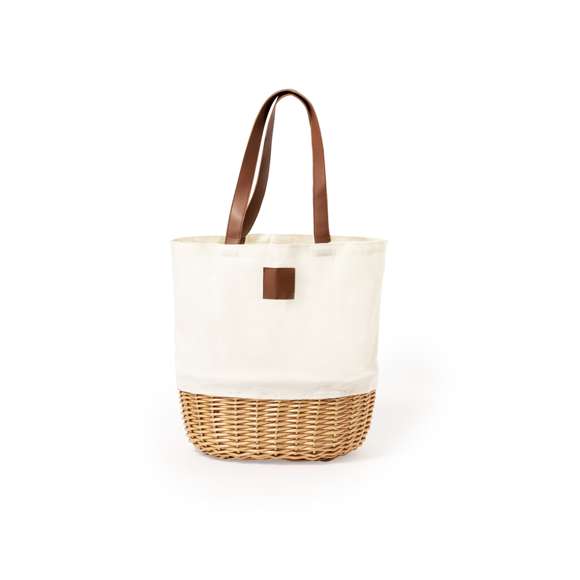 Eleva el estilo de tus picnics con esta cesta elegante y retro. Elaborada en mimbre y algodón de acabado natural, cuenta con una resistente asa de transporte en polipiel. Diseñada para 2 personas, incluye 2 copas, 2 cuchillos, 2 cucharas, 2 tenedores, 2 platos y dos servilletas de tela. Se presenta de manera individual en una bolsa reciclada.