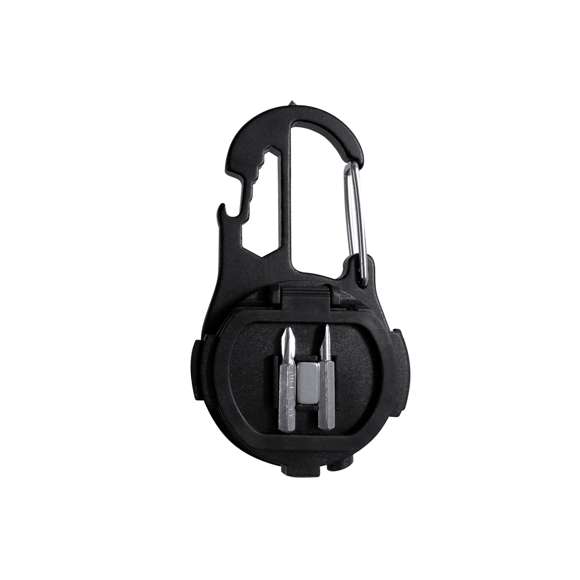 Práctica multiherramienta fabricada en resistente aluminio de acabado en negro y 12 funciones. Con linterna de 20 luces COB y 3 posiciones de iluminación: luz fija con dos grados de intensidad y luz intermitente; y alimentada por una batería de 500 mAh. Incluye llaves para tuercas hexagonales en varios tamaños, abridor, y martillo rompe cristales. Con función destornillador (incluidas puntas planas y philips) y un potente imán. Práctico mosquetón de enganche y soporte en la parte trasera. Con cable de carga incluido y presentado en caja de diseño kraft.