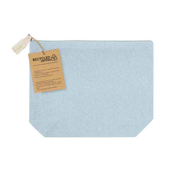 Estuche elaborado en algodón reciclado. Compartimento principal de cierre de cremallera y tirador de color natural. Disponible en variada gama de vivos colores. Con logotipo algodón reciclado en etiqueta y presentado en bolsa individual reciclada.