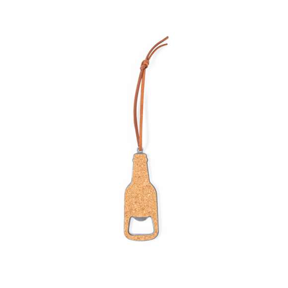 Abridor de botellas fabricado en corcho, adoptando la forma de un botellín. Su diseño incluye un cordón práctico que facilita su transporte y la opción de colgarlo cómodamente. Presentado individualmente en bolsa de papel reciclado.Elaborado con elementos vegetales para así fomentar la utilización de materias primas naturales y reducir las emisiones contaminantes.