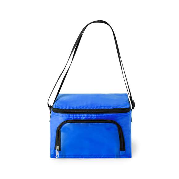 Nevera resistente con cierre de cremallera y amplio bolsillo frontal y cinta bandolera ajustable. Disponible en variada gama de colores, con detalles y accesorios en color negro. Presentado en bolsa individual reciclado.