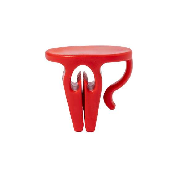 Práctica pinza portavasos fabricada en resistente ABS. Fácil de usar y adaptable a cualquier vaso. Con una superficie plana especial para personalización. Disponible en una variada gama de colores.