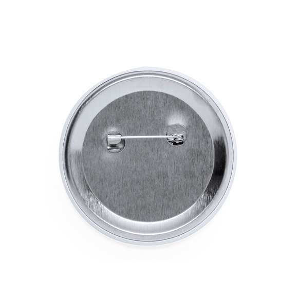 Excelente pin de color blanco de gran tamaño. Accesorio versátil para la estampación de multitud de diseños gracias a su base blanca, adaptable a cualquier tejido gracias a su imperdible situado en la parte posterior.
