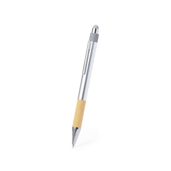 Elegante bolígrafo puntero de bambú y Aluminio Reciclado con mecanismo pulsador. Cuerpo en resistente Aluminio Reciclado de acabado mate y empuñadura en bambú con puntero en la parte superior en gris. Clip metálico, con pulsador retráctil. En tinta azul y con carga jumbo. Presentado en bolsa individual reciclada.Materiales como el bambú fomentan la utilización de materias primas naturales, reduciendo las emisiones contaminantes. Proviene de una planta de gran resistencia y versatilidad, con crecimiento y regeneración rápidos, siendo una excelente alternativa al uso de madera tradicional.El Aluminio Reciclado es un material con posibilidades de reciclaje casi infinitas, sin perder sus propiedades originales y consumiendo menos energía en este proceso.Certificación GRS (Global Recycled Standard / Estándar de Reciclaje Global), que garantiza el origen reciclado del material usado para fabricar el producto.