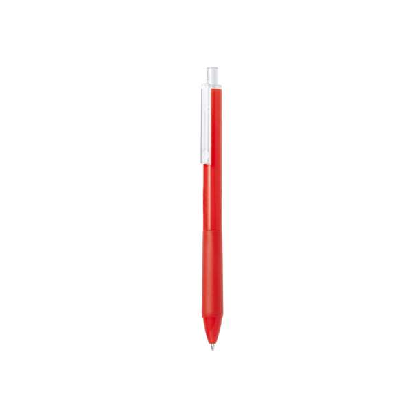 Bolígrafo de mecanismo pulsador fabricado en ABS reciclado. Clip y pulsador transparentes, con cuerpo de suave acabado en variados colores y empuñadura a juego. Logotipo ABS reciclado en la parte superior del bolígrafo. En tinta azul.El RABS es un plástico altamente reciclable de gran resistencia y con multitud de aplicaciones que lo convierten en una solución eco-friendly. Con certificación RCS, que garantiza el origen reciclado del mismo.