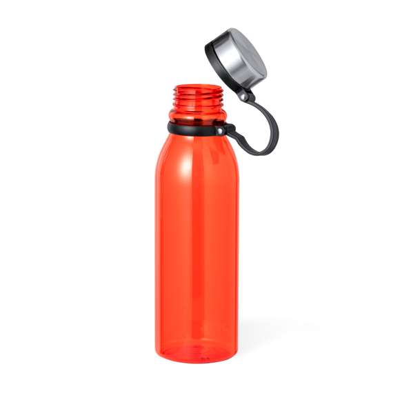 Bidón en RPET de 830 ml de capacidad. Tapón de seguridad de rosca en acero inox y original cinta de silicona para un fácil transporte. Disponible en variada gama de colores translúcidos. Libre de BPA y presentado en atractiva caja de diseño kraft. El material RPET se elabora a partir de plástico reciclado, para así fomentar la reutilización de residuos plásticos y ayudar a la sostenibilidad del planeta.