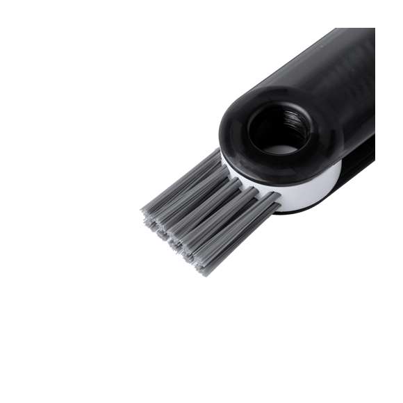 Práctico cepillo limpiador todo en uno, especialmente diseñado para bidones, termos, tazas, vasos y artículos similares. Incluye 3 cepillos con diferentes tipos de cerdas, ideales para la correcta limpieza de las partes de difícil acceso de los recipientes. Fabricado en resistente material ABS, con zona lisa para marcaje y presentado en caja individual de diseño kraft.