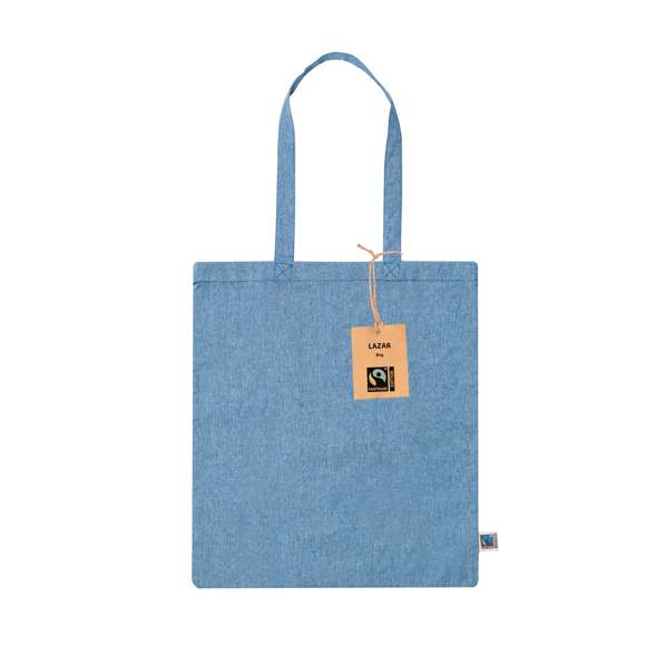 Bolsa de línea nature, fabricada en 100% algodón de 120g/m2. Con certificación Fairtrade (Comercio Justo) un sistema comercial solidario y alternativo al convencional que persigue el desarrollo de los pueblos y la lucha contra la pobreza. De acabado cosido, con asas largas de 70cm y resistencia hasta 7kg de peso. Disponible en diferentes y alegres colores. Incluida etiqueta Fairtrade y etiqueta con logotipo en cartón reciclado.