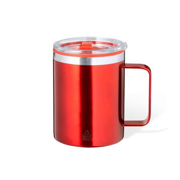 Taza térmica de sobremesa fabricada en acero inox reciclado, con doble pared y aislamiento de 400 ml. Incluye tapa con dosificador y abrefácil. Disponible en variada gama de colores metalizados. Con logotipo Acero Inox Reciclado. Presentada en atractiva caja de diseño kraft.El acero es uno de los materiales más demandados y que puede encontrarse casi en todas partes, desde productos de uso diario a grandes construcciones. Con innumerables propiedades, entre las que cabe destacar la durabilidad y su alto grado de reutilización, convirtiéndolo en una alternativa muy valorada en soluciones de sostenibilidad. Debidamente tratado, permite obtener nuevos recursos de infinita utilización.
