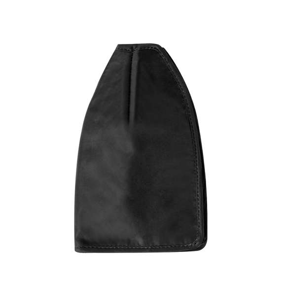 Enfriador de botellas de práctico diseño. Adaptable a cualquier tipo de botella mediante su banda elástica negra que va desde la parte superior a la inferior. Es perfecto para meter en el congelador y mantener la temperatura de la botella durante más tiempo. Disponible en variada gama de colores y presentado en una bolsa de papel reciclada.