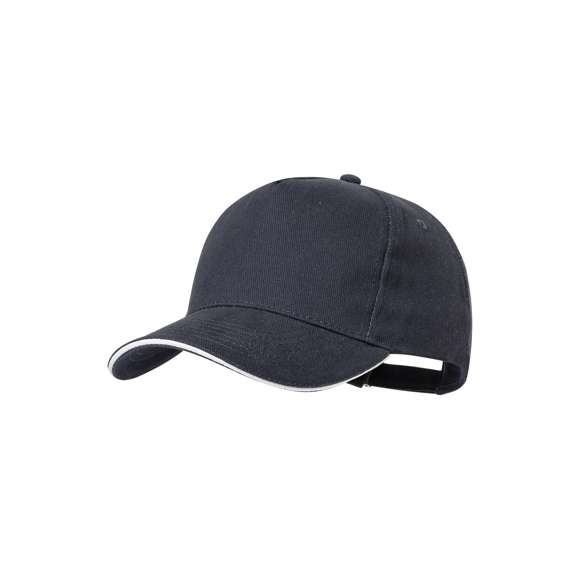 Gorra de 5 paneles en material 100% algodón peinado de 250g/m2. En variada gama de vivos colores, con sandwich en color y acolchado en visera. Orificios de ventilación bordados y cierre ajustable de hebilla.