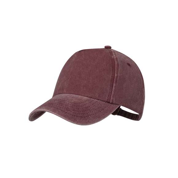 Gorra de 5 paneles de acabado efecto lavado. Fabricada en suave algodón 100%, con orificios de ventilación bordados. Con cierre trasero ajustable de hebilla metálica y disponible en variada gama de colores naturales.