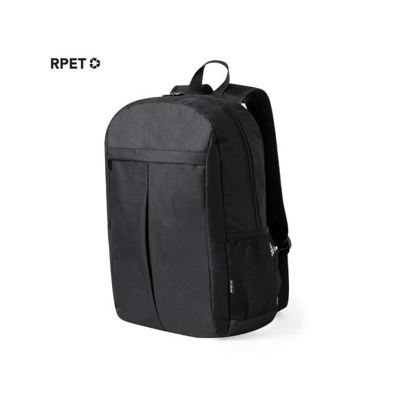 Mochila elaborada en resistente 600D RPET. Provista de cierre de cremallera de doble tirador y un práctico bolsillo frontal. Su interior cuenta con compartimentos acolchados diseñados para tablet de hasta 10 pulgadas y portátil de hasta 15 pulgadas. La espalda y las cintas de hombros están acolchadas y son ajustables, incorporando un tejido especial transpirable. Además, presenta una cinta superior y bolsillos laterales de rejilla. Logotipo RPET en etiqueta. Presentada en una bolsa individual reciclada. El material RPET se elabora a partir de plástico reciclado, para así fomentar la reutilización de residuos plásticos y ayudar a la sostenibilidad del planeta.