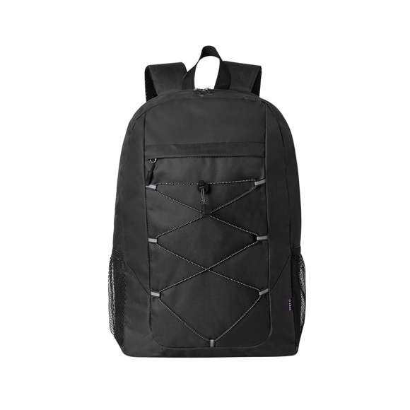 Mochila confeccionada en resistente 600D RPET. Cuenta con un bolsillo principal con cierre de cremallera, y doble tirador. Las cintas para los hombros son acolchadas y ajustables. Presenta bolsillos de rejilla en los laterales, así como cuerda elástica ajustable en el frontal. Disponible en una variada gama de colores con accesorios en negro, se presenta de manera individual en una bolsa reciclada. Logotipo RPET en etiqueta exterior.El material RPET se elabora a partir de plástico reciclado, para así fomentar la reutilización de residuos plásticos y ayudar a la sostenibilidad del planeta.