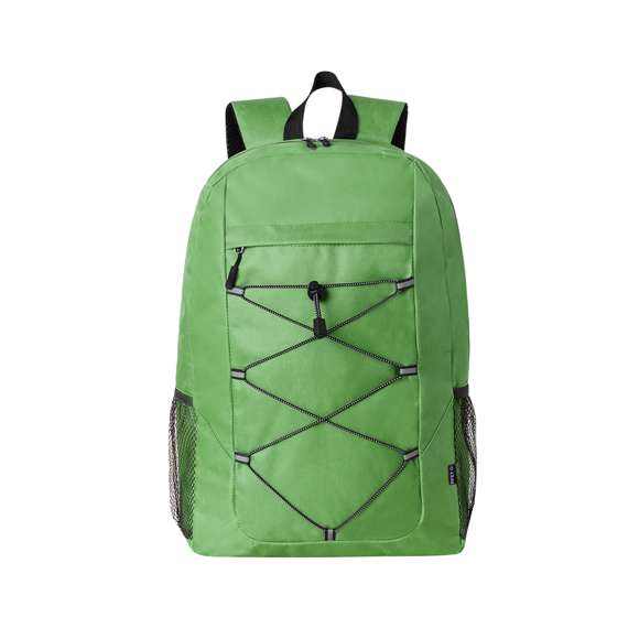 Mochila confeccionada en resistente 600D RPET. Cuenta con un bolsillo principal con cierre de cremallera, y doble tirador. Las cintas para los hombros son acolchadas y ajustables. Presenta bolsillos de rejilla en los laterales, así como cuerda elástica ajustable en el frontal. Disponible en una variada gama de colores con accesorios en negro, se presenta de manera individual en una bolsa reciclada. Logotipo RPET en etiqueta exterior.El material RPET se elabora a partir de plástico reciclado, para así fomentar la reutilización de residuos plásticos y ayudar a la sostenibilidad del planeta.