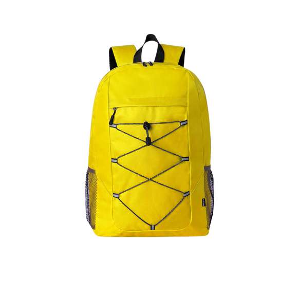 Mochila confeccionada en resistente 600D RPET. Cuenta con un bolsillo principal con cierre de cremallera, y doble tirador. Las cintas para los hombros son acolchadas y ajustables. Presenta bolsillos de rejilla en los laterales, así como cuerda elástica ajustable en el frontal. Disponible en una variada gama de colores con accesorios en negro, se presenta de manera individual en una bolsa reciclada. Logotipo RPET en etiqueta exterior.El material RPET se elabora a partir de plástico reciclado, para así fomentar la reutilización de residuos plásticos y ayudar a la sostenibilidad del planeta.