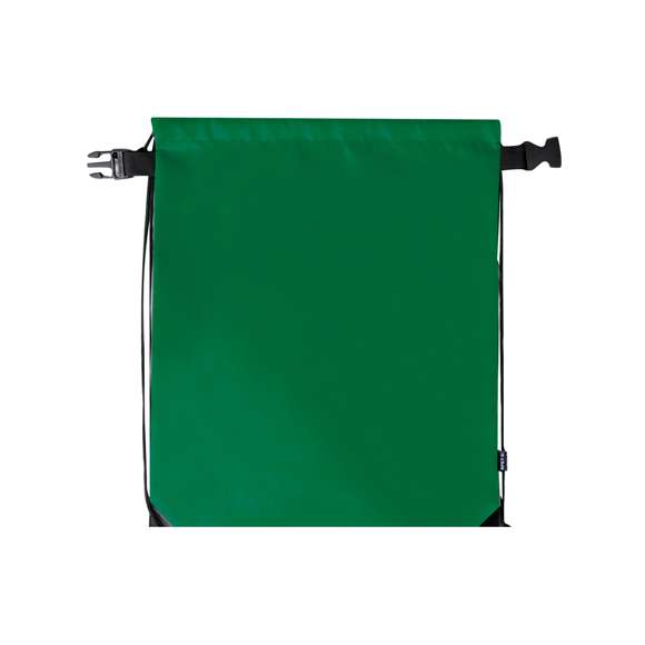 Mochila de cuerdas en suave poliéster RPET 210T. Con cierre de hebilla de seguridad y cuerdas autocierre. Con esquinas reforzada, argollas metálicas y etiqueta exterior con logotipo RPET. Disponible en variada gama de colores (color blanco especialmente fabricado para impresión en sublimación).El material RPET se elabora a partir de plástico reciclado, para así fomentar la reutilización de residuos plásticos y ayudar a la sostenibilidad del planeta.