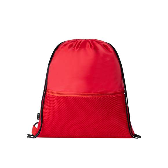 Mochila de cuerdas fabricada en suave poliéster RPET 210D. Cuenta con cuerdas de autocierre negras en argollas de tela. Incluye un bolsillo frontal de rejilla con cierre de cremallera a juego. Logotipo RPET en etiqueta lateral y está disponible en una variada gama de colores (color blanco especialmente fabricado para marcaje en sublimación).El material RPET se elabora a partir de plástico reciclado, para así fomentar la reutilización de residuos plásticos y ayudar a la sostenibilidad del planeta.