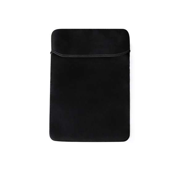 Práctica funda de tablet fabricada en soft shell. Capacidad para una tablet máximo de 10 pulgadas en color negro.