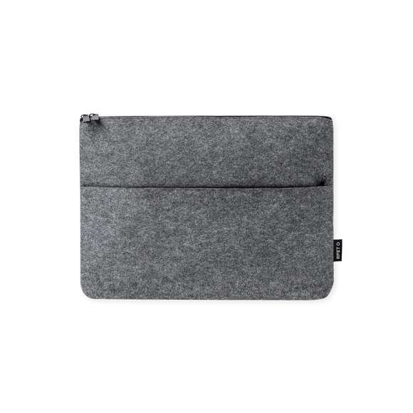 Funda para ordenador portátil fabricada en fieltro RPET. Bolsillo principal acolchado con cierre de cremallera, para portátiles de hasta 15 pulgadas, y bolsillo frontal para objetos más pequeños. Logotipo RPET en etiqueta. El fieltro RPET es fruto de la combinación del proceso de reciclaje de materiales plásticos junto con la técnica milenaria de fabricación del fieltro, dando como resultado un material de eco-tendencia que, además de ser de origen reciclado, también se convierte en reciclable.