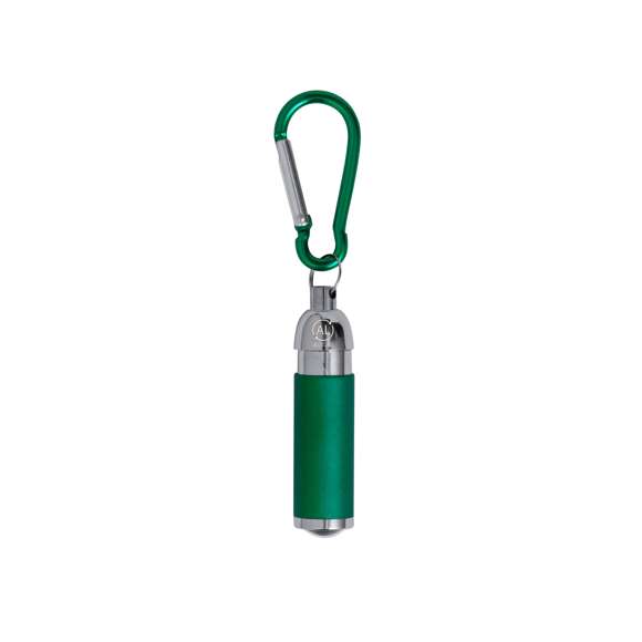 Llavero linterna con cuerpo fabricado en Aluminio Reciclado. Equipado con 1 LED de potencia, funciona con pilas de botón incluidas y cuenta con un enganche en forma de mosquetón del mismo color. Incluye logotipo Aluminio Reciclado en un lateral y está disponible en una variada gama de colores. Presentado en caja de diseño kraft.El Aluminio Reciclado es un material con posibilidades de reciclaje casi infinitas, sin perder sus propiedades originales y consumiendo menos energía en este proceso.Certificación GRS (Global Recycled Standard / Estándar de Reciclaje Global), que garantiza el origen reciclado del material usado para fabricar el producto.