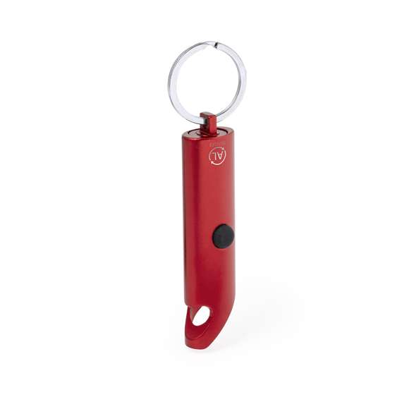 Resistente llavero abridor fabricado en Aluminio Reciclado. Este práctico accesorio cuenta con 3 luces LEDs alimentadas por pilas de botón incluidas. Su diseño incluye un abridor, ofreciendo versatilidad en un solo dispositivo. Incluye logotipo Aluminio Reciclado en un lateral y está disponible en una variada gama de colores. Presentada en caja de diseño kraft.El Aluminio Reciclado es un material con posibilidades de reciclaje casi infinitas, sin perder sus propiedades originales y consumiendo menos energía en este proceso.Certificación GRS (Global Recycled Standard / Estándar de Reciclaje Global), que garantiza el origen reciclado del material usado para fabricar el producto.