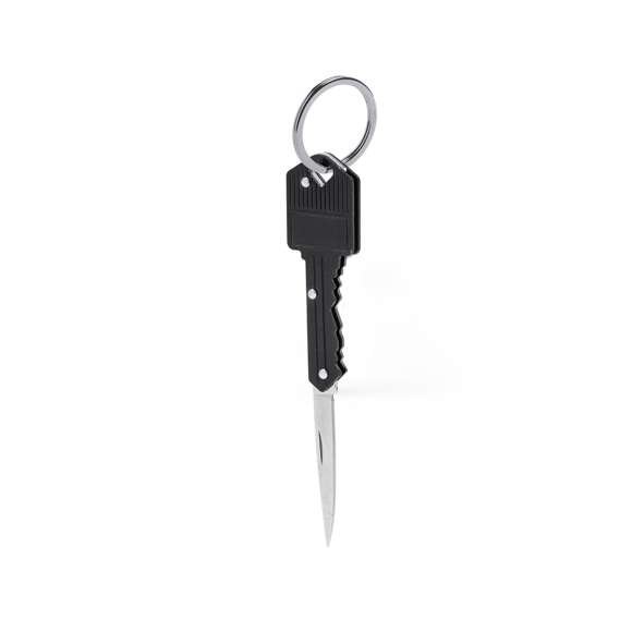 Distinguida navaja en forma de llave fabricada en aluminio y acero inox. Con anilla para llavero y hoja plegable. Presentada individualmente en caja kraft.